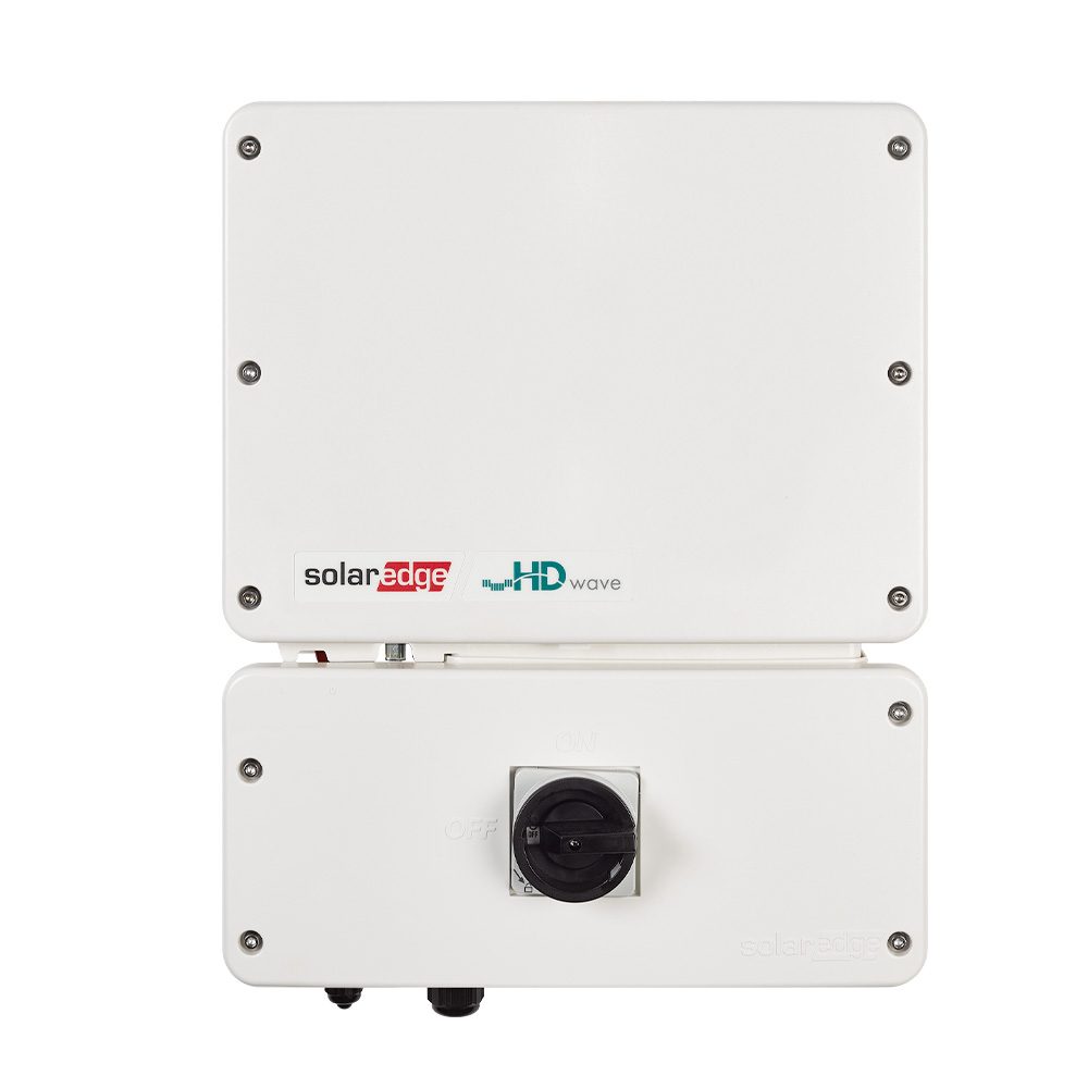 SolarEdge HD-Wave solar inverter with switch